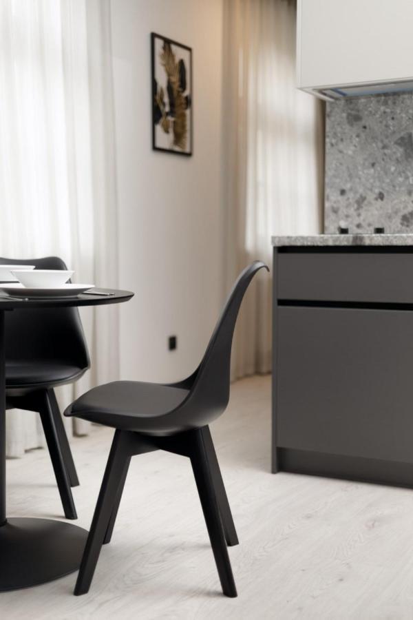 Apartamenty L11, Limanowskiego Poznaň Exteriér fotografie
