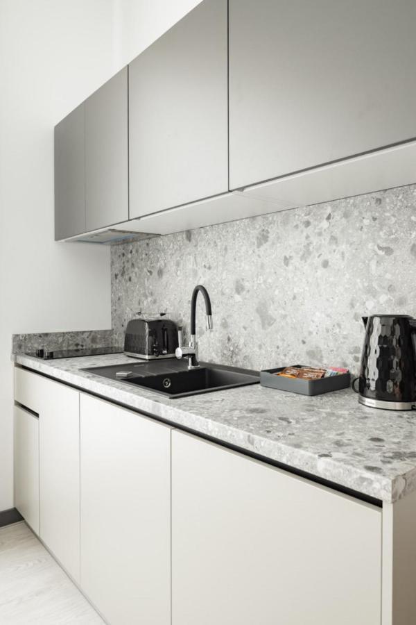 Apartamenty L11, Limanowskiego Poznaň Exteriér fotografie